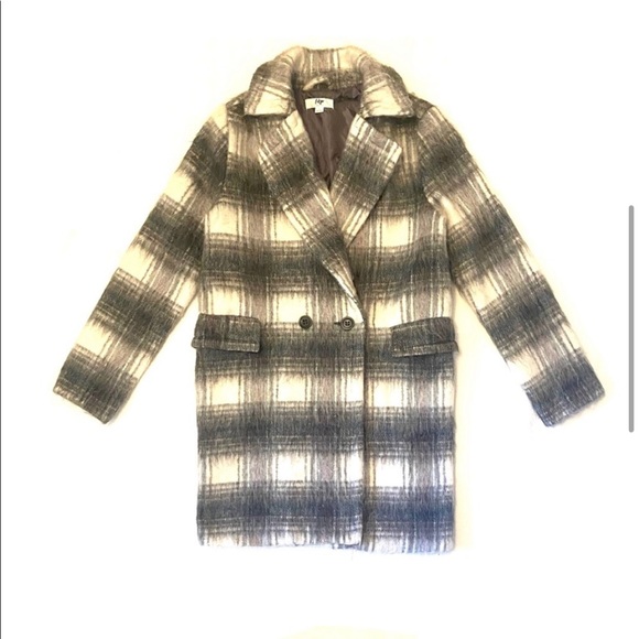 SOLD | Tokyo Darling | Oversized Fuzzy Plaid Coat - Picture 6 of 16